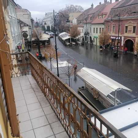 Apartament Royal Sibiu Apartment Екстериор снимка