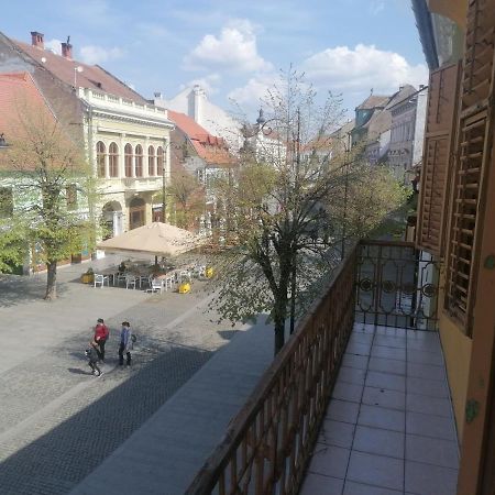Apartament Royal Sibiu Apartment Екстериор снимка